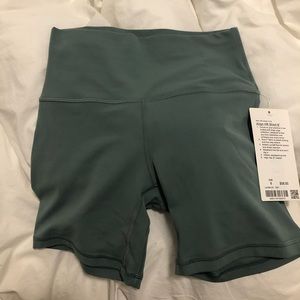 Lululemon align HR short 6 “ inch moss sage size 6